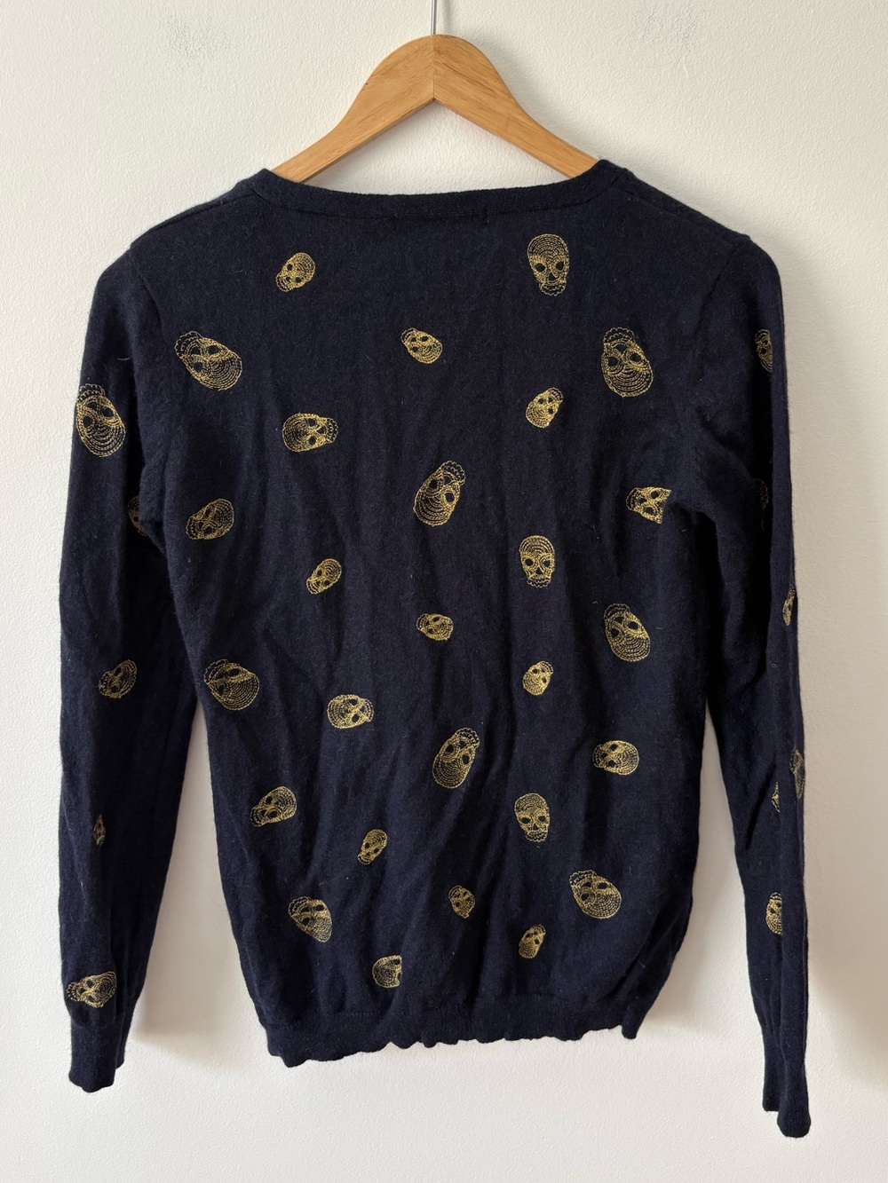 Alexander McQueen 100% Cashmere Skull Print Cardigan Size Medium Made in Italy - Picture 7 of 9